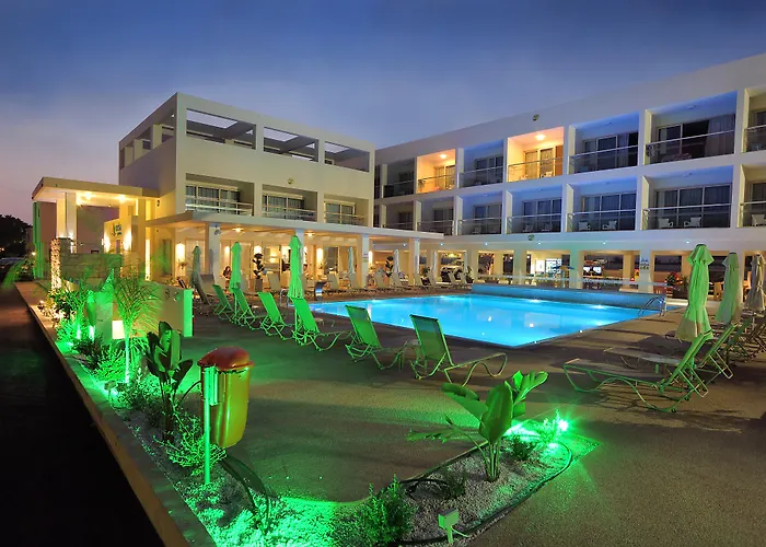 Nelia Gardens