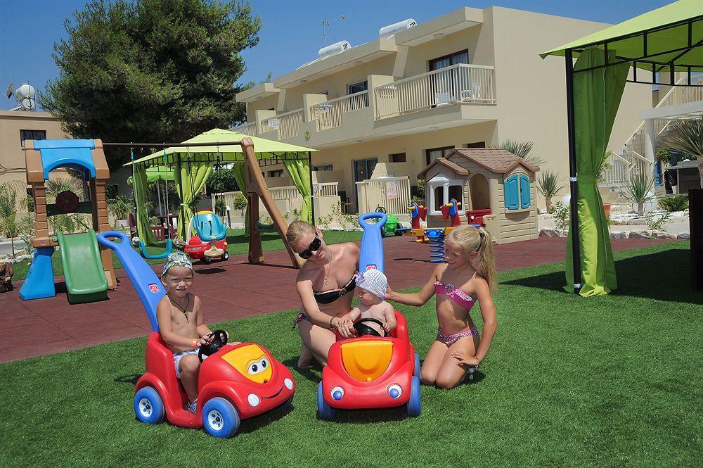 Nelia Gardens מלון איה נאפה