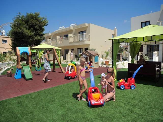 Nelia Gardens מלון איה נאפה